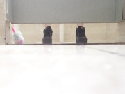 偷拍极品校园美眉原来是个黑木耳