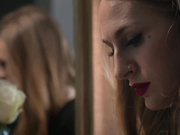 顺从的天使被她的主人束缚和支配