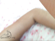 某站最新流出作品-水嫩性感白虎車模與男友激情啪啪無套爆射私拍流出 貌似開始還捂著臉不讓拍 幹爽後隨便拍 1080P高清