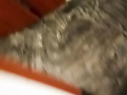 某站最新流出作品-某寫字樓大廈公共女廁拍攝到的各式漂亮妹子如廁噓噓 貌似出來後還故意搭訕妹子拍臉