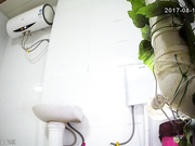 【全網推薦】未流出過的小旅館衛生間高清偷拍（第一部）雪白肌膚堅挺美乳看得讓人欲火焚身～原版高清