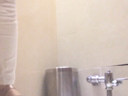 某大型商場公共女廁拍攝到的各式美女少婦如廁 有個顏值高的連衣裙妹子脫掉裙子看胸型很完美 1080P高清原版