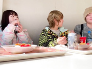 [SPRO-121] 「そんなつもりじゃなかったのに…」と言いながらあらゆる状況で3Pセックスをしてしまった女たち スノボ・コテージで… - 1of5