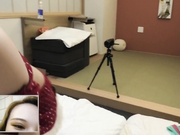 精品推薦 顏值清純姐妹花聖誕夜酒店兼職服務猥瑣大叔 輪流玩弄雙飛內射 尖叫不斷 1080P高清原版