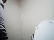 最新流出某商場公共衛生間拍攝到的各式年輕氣質美眉如廁 饅頭逼逼一遍又一遍的擦試得要擦破皮了 1080P高清