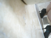 最新流出大神闖入某商場偷拍幾個老鳳祥年輕性感旗袍美女銷售如廁噓噓 肉絲高跟看得讓人欲火焚身 1080P高清原版