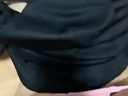 又被弟弟溜到我房间来啪啪我了，但是为什么他啪啪我的时候不把有我的内裤也脱掉，是怕他哥哥突然回来他方便跑，我也方便装成什么事都没发生么