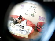 对白清晰酒店情趣大圆床偷拍大学生情侣激情妹子长得不错咋会看上这猥琐微胖哥