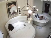 喷血推荐-豪华套房偷拍超清纯漂亮的牛仔裤大学美女又被男友酒店爆操2次,干的美女说：再这样明天我就出不了门了!