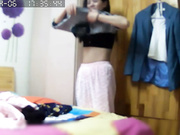 家庭摄像头破解强开偷拍独守空床的女白领姐姐换衣服逼毛还挺性感的