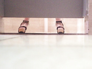 偷拍 极品厕拍人美鞋美B更美 露脸