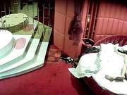 看样子有点像基层领导干部的中年男情趣房啪啪啪长发白嫩小情人肏的还挺猛720P高清