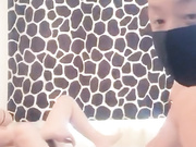 青岛胖哥兄弟宾馆开房和干妈干女儿4P大战鸡巴抹了神油半天撸不出