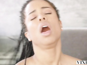 双飞两个高质量混血美女好身材大屁股太性福了一炮双响极品啊两个妹子吞吐冲动