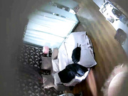 精品小旅馆偷拍身材不错的貌似大学生情侣白天开房啪啪搞完马上撤退