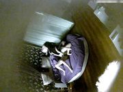 高颜值时尚气质美女和久未见面的男友酒店开房,2人激情四射内裤没脱就迫不及待的搞起来,最后扒光美女衣服操!