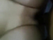 年纪不大身材还可以的妹子被男友用手抠出水再啪啪才草一会逼就红了