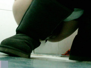 怪咖潜入医学院校录得大量女生如厕各色嫩穴不胜枚举-高清1080p 二