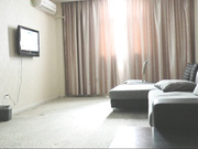 新人pony哥原创大片-173CM逆天大长腿班花,情趣性感连体丝袜,高跟站立后入,男个子矮垫着脚操.高清无水印!