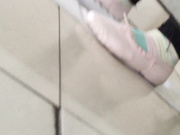 艺校舞蹈班下课 纷纷换衣服上厕所 拍个不停