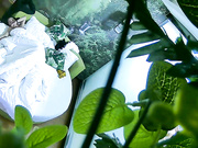 有点痞的色男进屋就迫不及待的想要亲热殷勤的帮忙脱衣上床开战长发妹子屁股肥大啊啊嗲叫不止给干到高潮了