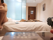 强壮哥和好友酒店嫖娼选了位颜值很好的性感美女啪啪,不知怎么谈的美女跑到对面好友房间又被抱过来干