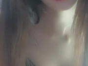 忧郁的小嫂子和大哥露脸直播玩点激情刺激大哥，各种伺候大哥深喉口交69调情草了没一会拉倒了，只好自我安慰