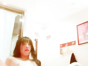 风骚性感伪娘 被操得好舒服 连自己的鸡巴都慢慢自动硬了起来，好想被操射呀~