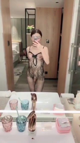 国产TS系列超美的梦梦帮大哥细致的口活乳交忍不住先射一发 搞硬了抱着小蛮腰接着操