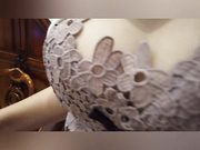 国内大神力作，娇羞可人的公司白领约到套房，粉嫩白皙的美乳，高颜值丝袜美腿