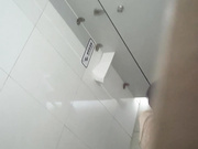 最新云上会超清系列  颜值超高的美少妇小屁屁被丁字裤勒的紧紧的