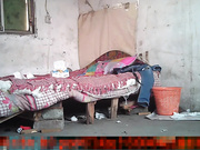 大陸站街女 棚戶區簡陋窩點盜攝買春打炮全网最全-第一部分11V (8)