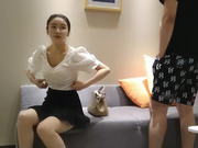 陈导探花约了个高颜值白衣少妇，摸逼跪着口交骑乘再到床上猛操_ev