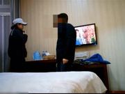 有钱人眼镜雷子哥刷了好多礼物才加v信约到的2位网红美女小嫩妹身材苗条圆润翘臀连忙脱衣就干娇喘呻吟1080p原版