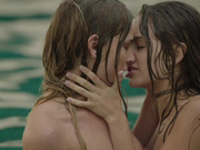 Vixen呈献：大学姐妹花为放大假任人鱼肉