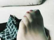 【精品福利】推特網紅子柒姐姐大尺度絲襪戀足私拍流出 原版高清合集