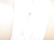 颜射白虎可爱美少女含情脉脉舔着肉棒清纯与淫荡的反差