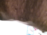 真实继续偷拍儿媳妇洗澡