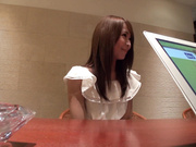 [IPZ-686] 彼氏（本物）の前で何度もマジイキしちゃいました。 こんな状況で複雑なキモチだけどやっぱり男優さんのチ○ポはキモチいいです。 愛華みれい - 1of5