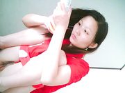 KC布艺全景系列48占着茅坑玩手机的高跟红裙美女