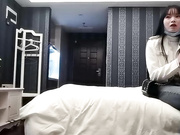 约牛仔裤细长美腿外围小姐姐收完钱进入正题