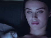 塔西·拉娜·罗德斯上演了一场肛门秀