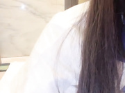 制服妹子泡泡菇闺蜜白色丝袜笔细长腿道具自慰