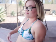 继妹看着我日她朋友自己也忍不住了 加入3p