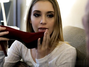 阿纳斯塔西亚·奈特扮演你淫荡的继女