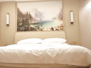 壹屌寻花约操短发兼职小姐姐温柔大胸白皙