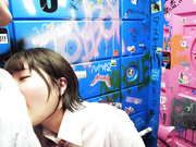 [CAWD-433] ごっくん解禁！M男くんのザーメンをぜ～んぶ吸い取っちゃうズブ濡れ痴女責め公然猥褻デート 市川りく - 1of5