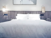 全国探花蓝衣妹子骑在身上调情口交舔逼翘屁股