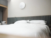 开发探索穿着高筒靴操逼翘起屁股猛顶娇喘不断