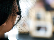 克莱尔和卡宴·克莱恩知道如何取悦老板